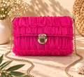 Bolso Fucsia Volantes — Hecho a Mano